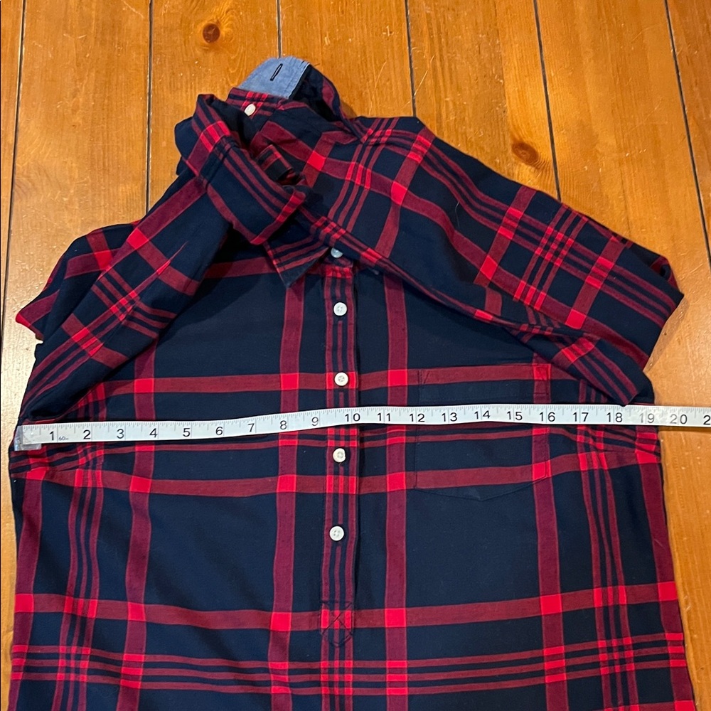 Tommy Hilfiger Blue Red Plaid Pull Over Shirt Women’s Size M EUC - Picture 11 of 12